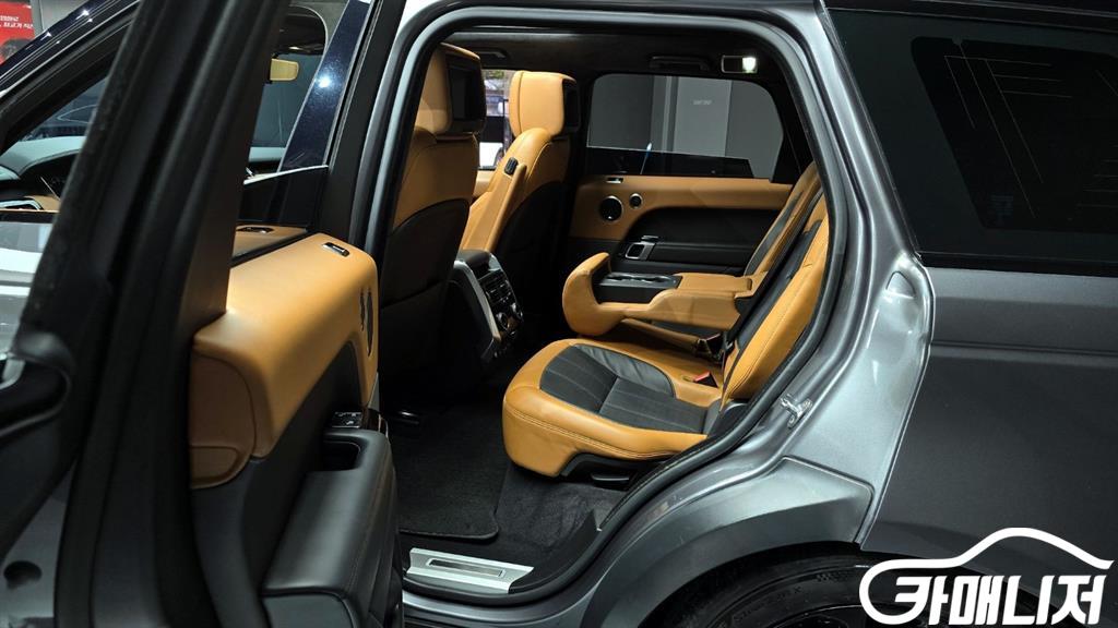 Land Rover Range Rover Sport Range Rover Sport 2nd Gen 3.0 SDV6 AB Dynamic thumbnail 18