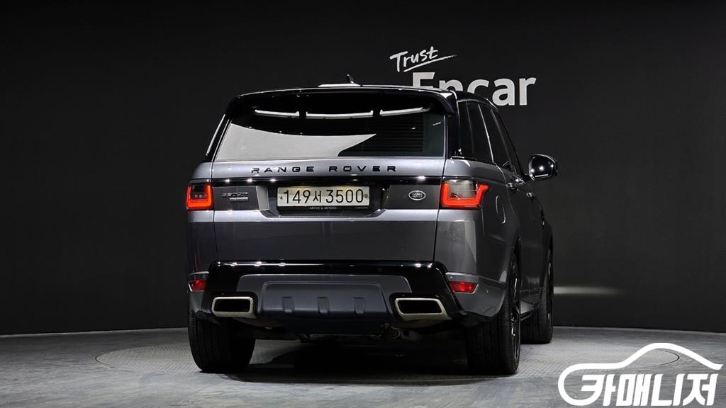 Land Rover Range Rover Sport Range Rover Sport 2nd Gen 3.0 SDV6 AB Dynamic thumbnail 4