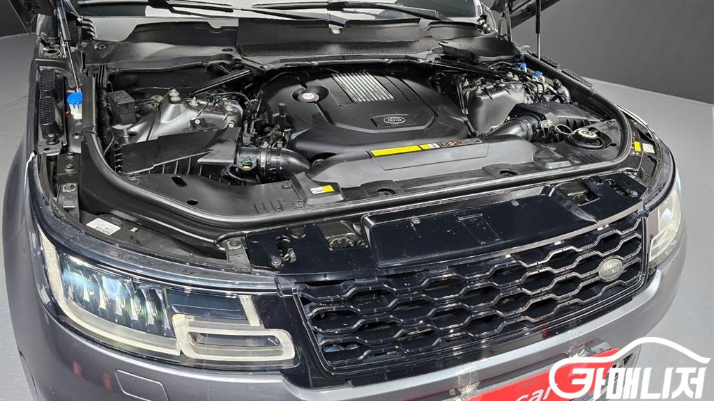 Land Rover Range Rover Sport Range Rover Sport 2nd Gen 3.0 SDV6 AB Dynamic thumbnail 5