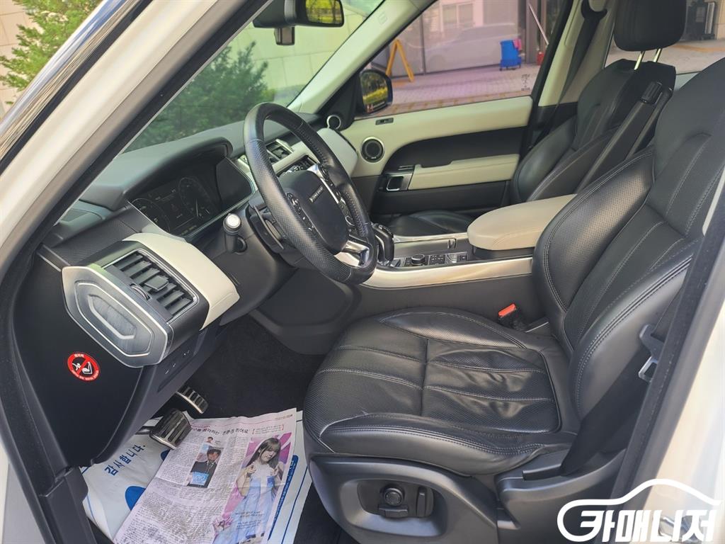 Land Rover Range Rover Sport Range Rover Sport 2nd Gen 3.0 SDV6 HSE Dynamic thumbnail 15