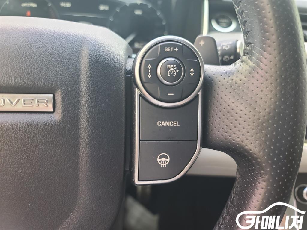 Land Rover Range Rover Sport Range Rover Sport 2nd Gen 3.0 SDV6 HSE Dynamic thumbnail 16