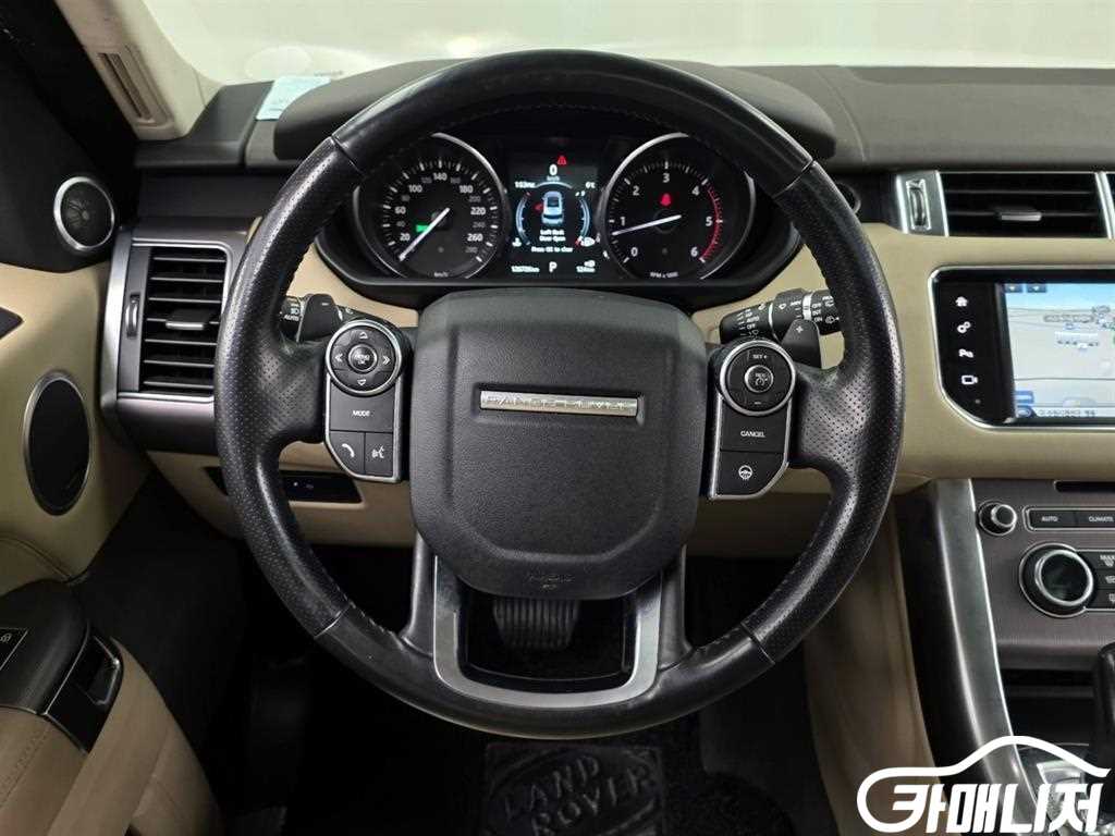 Land Rover Range Rover Sport Range Rover Sport 2nd Gen 3.0 SDV6 HSE thumbnail 13