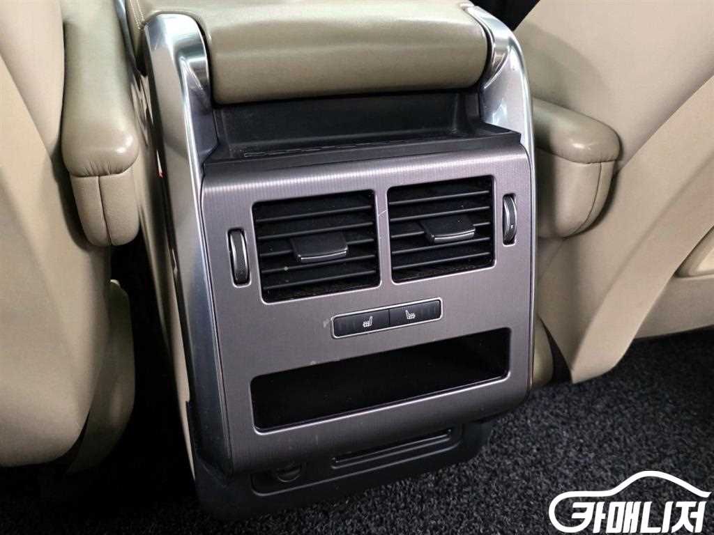 Land Rover Range Rover Sport Range Rover Sport 2nd Gen 3.0 SDV6 HSE thumbnail 19