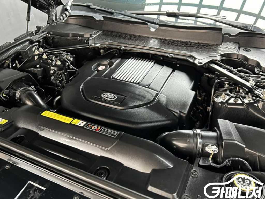 Land Rover Range Rover Sport Range Rover Sport 2nd Gen 3.0 SDV6 AB Dynamic thumbnail 19