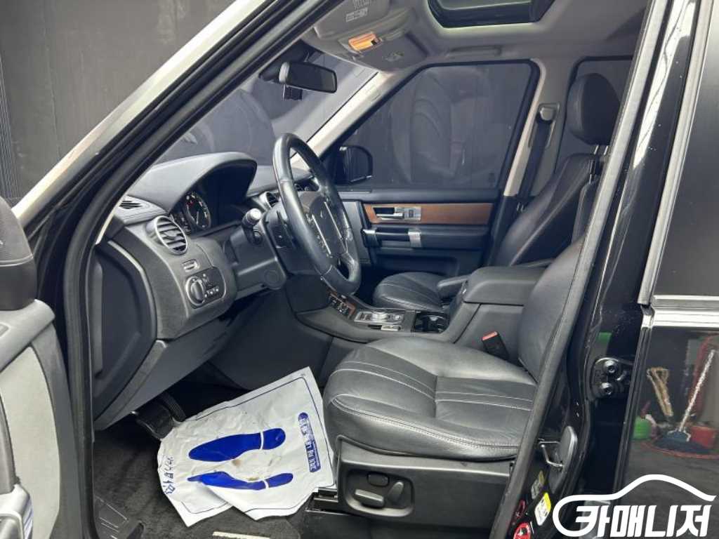 Land Rover Discovery Discovery 4 3.0 SDV6 SE thumbnail 6