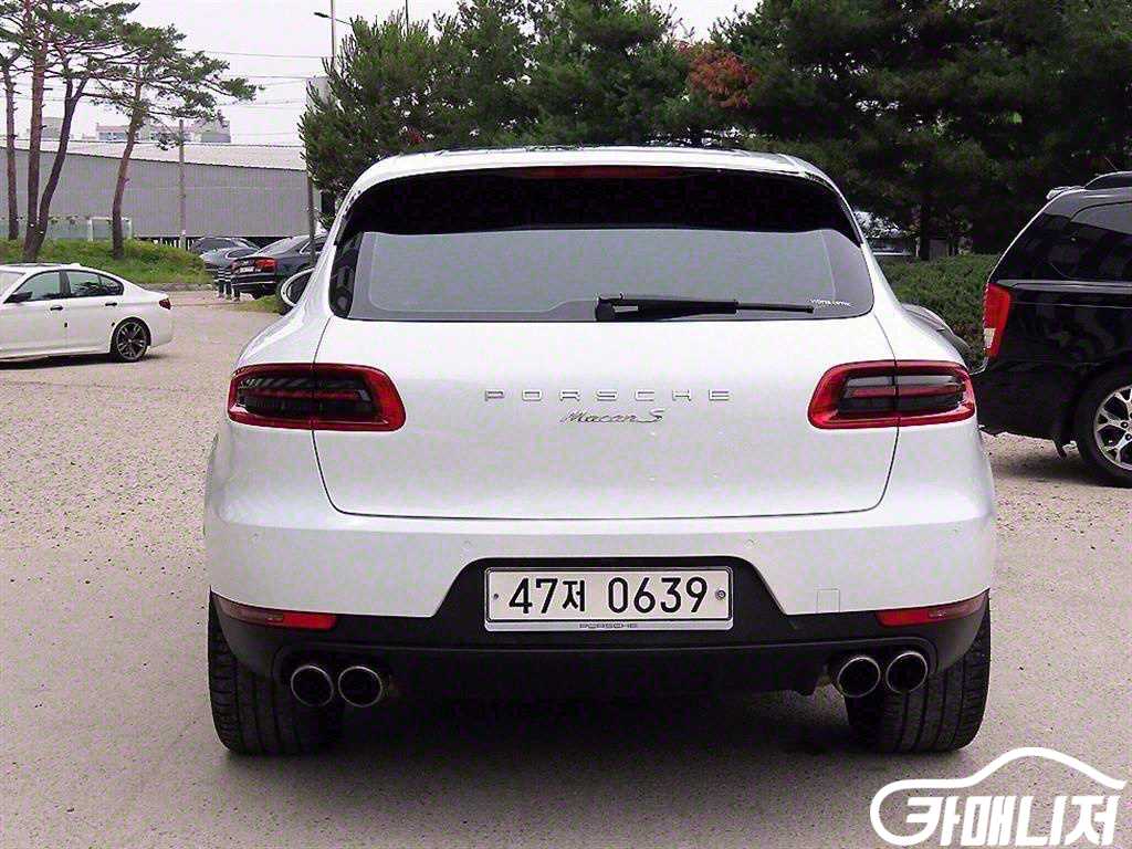 Porsche Macan Diesel 3.0 S thumbnail 4