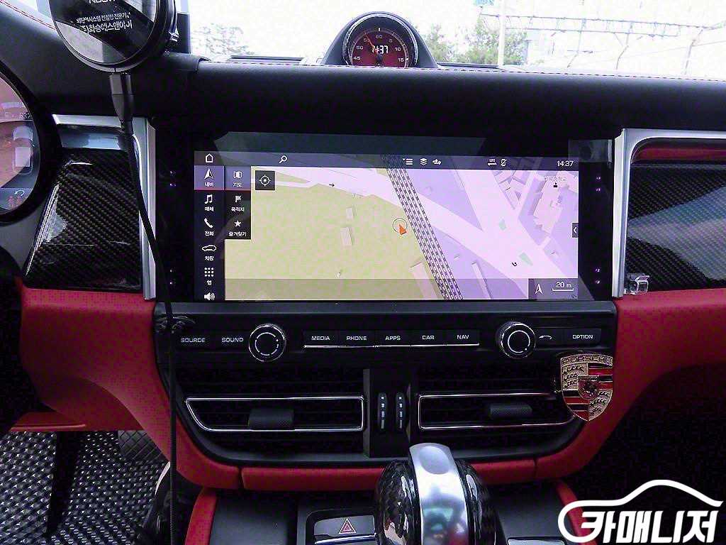 Porsche Macan Gasoline 2.9 GTS thumbnail 12