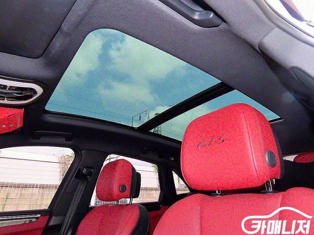 Porsche Macan Gasoline 2.9 GTS thumbnail 16