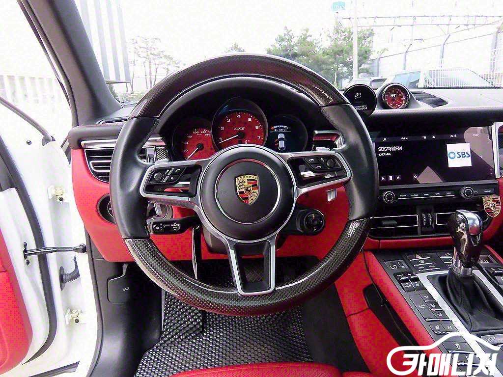 Porsche Macan Gasoline 2.9 GTS thumbnail 8