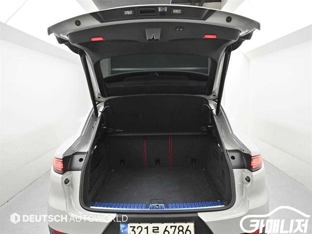 Porsche Cayenne 3.0 Coupe thumbnail 19