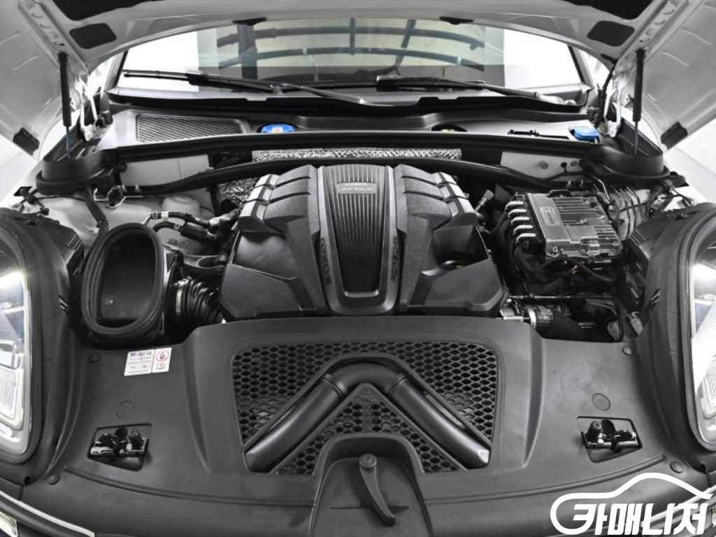 Porsche Macan Gasoline 2.9 S thumbnail 6