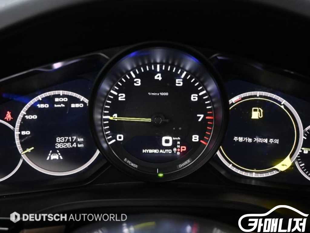 Porsche Cayenne 3.0 E-Hybrid thumbnail 8