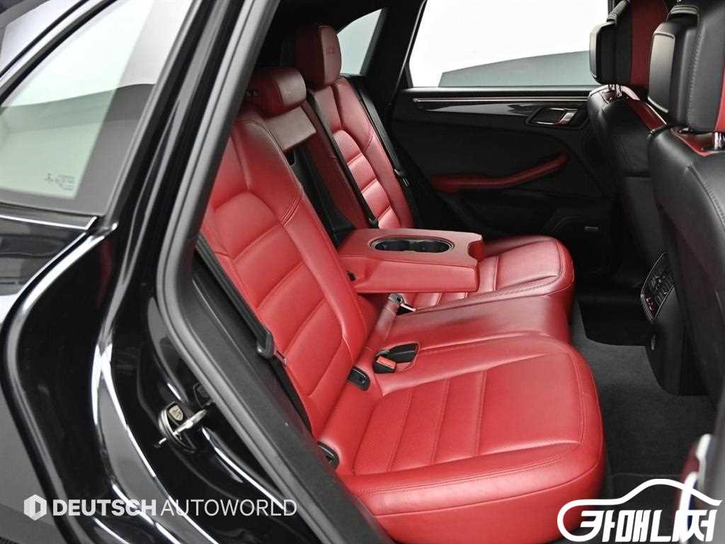 Porsche Macan Gasoline 3.0 GTS thumbnail 10