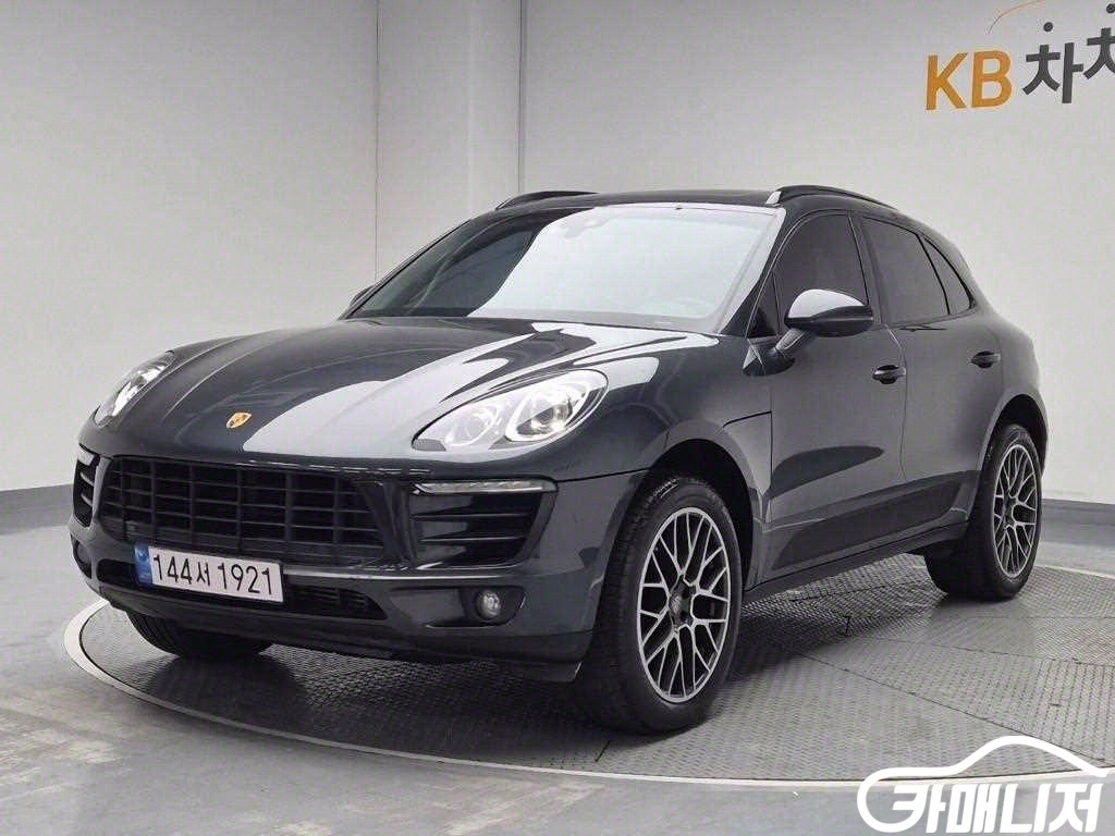 Porsche Macan Gasoline 2.0