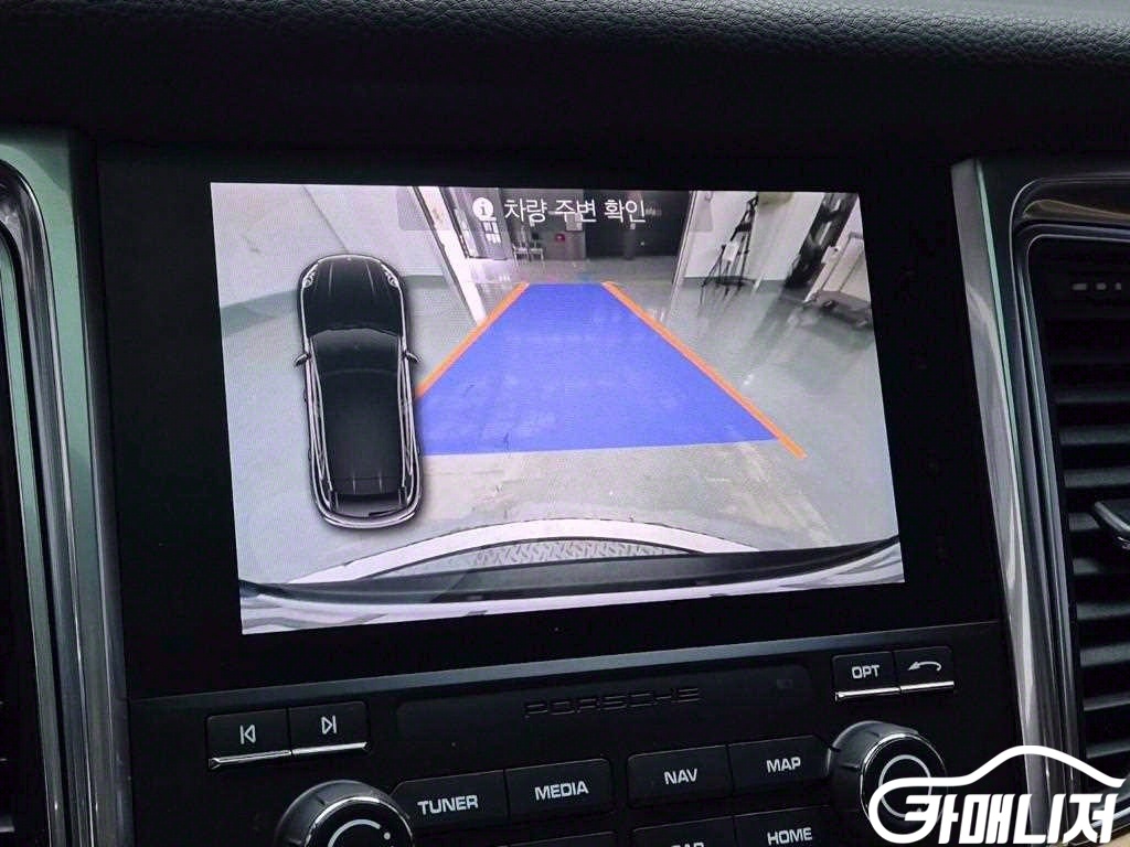 Porsche Macan Gasoline 2.0 thumbnail 15