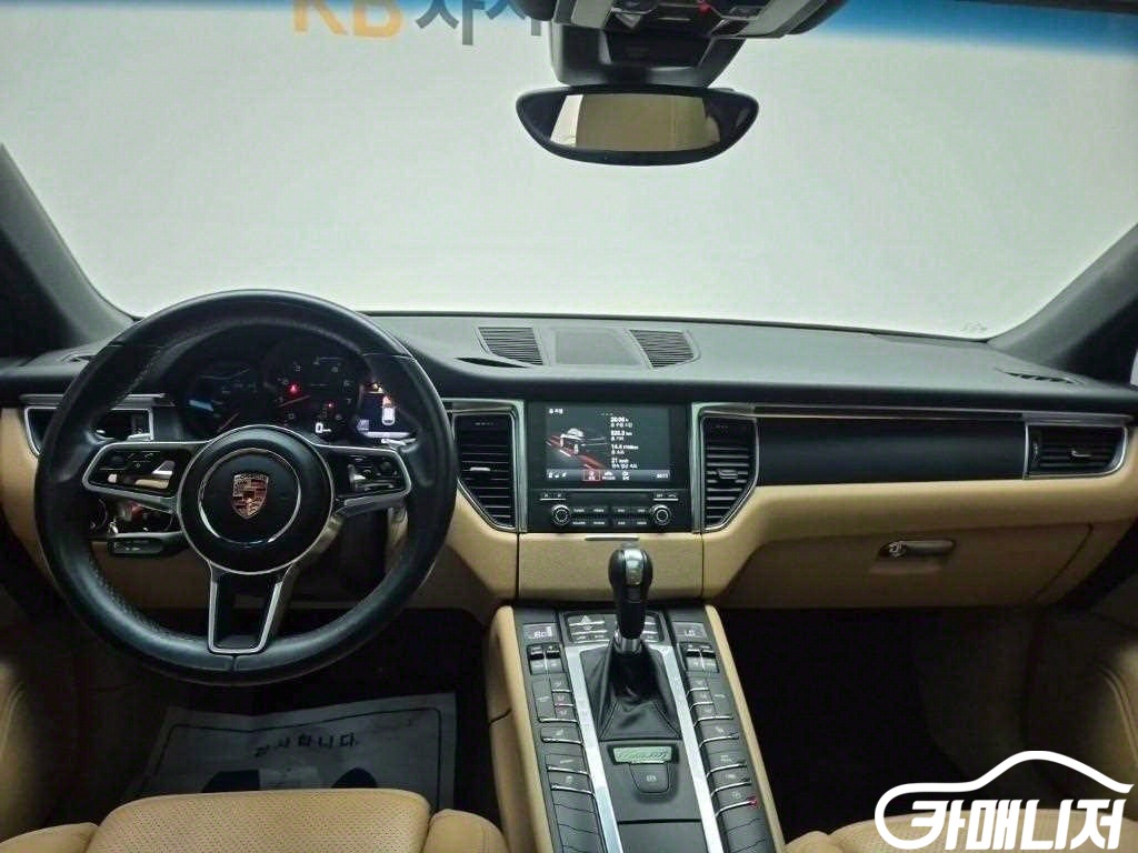 Porsche Macan Gasoline 2.0 thumbnail 7