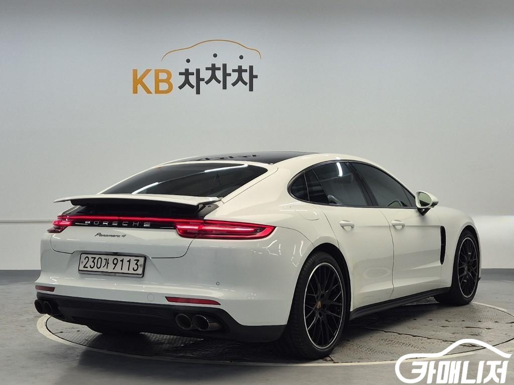 Porsche Panamera 3.0 4 thumbnail 3