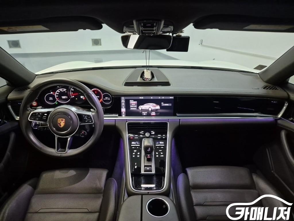 Porsche Panamera 3.0 4 thumbnail 7