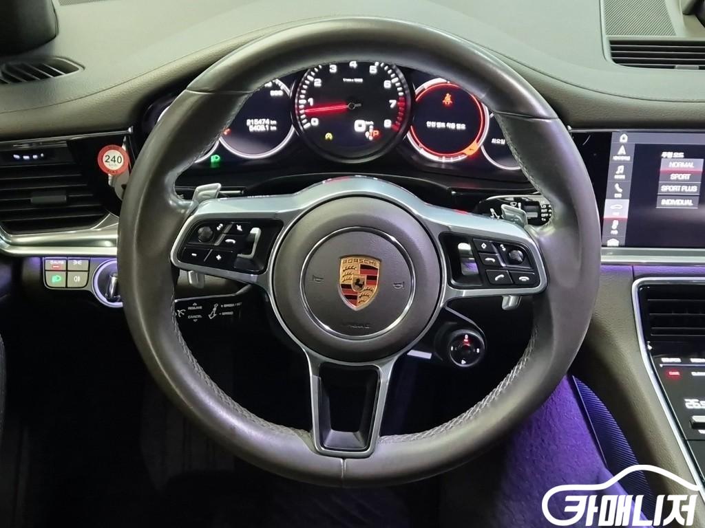 Porsche Panamera 3.0 4 thumbnail 9