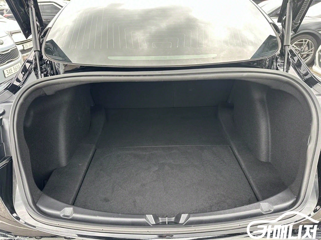Tesla Model 3 Standard Reinji Peulreoseu thumbnail 13