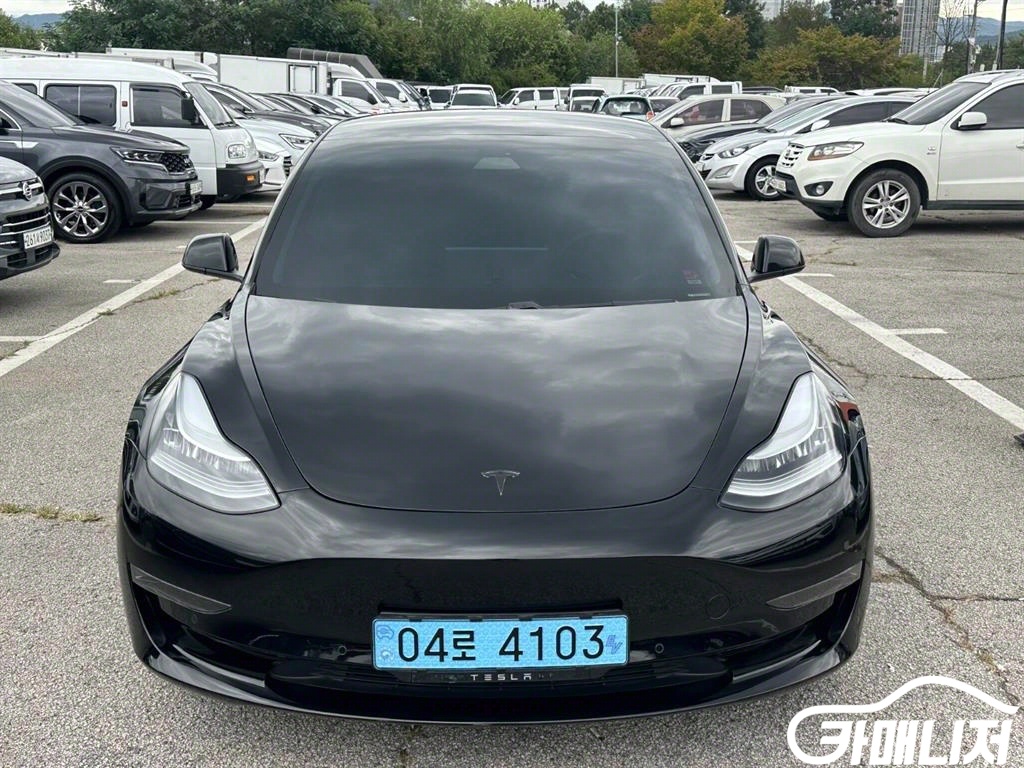Tesla Model 3 Standard Reinji Peulreoseu thumbnail 2