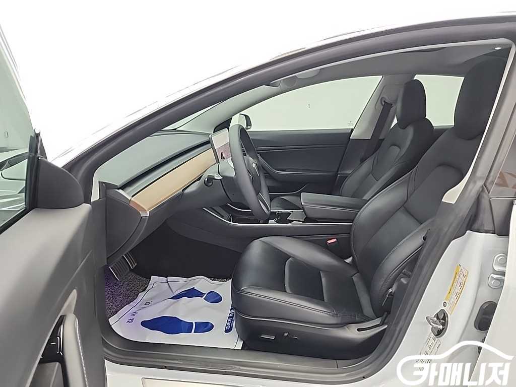 Tesla Model 3 Rong Reinji thumbnail 11