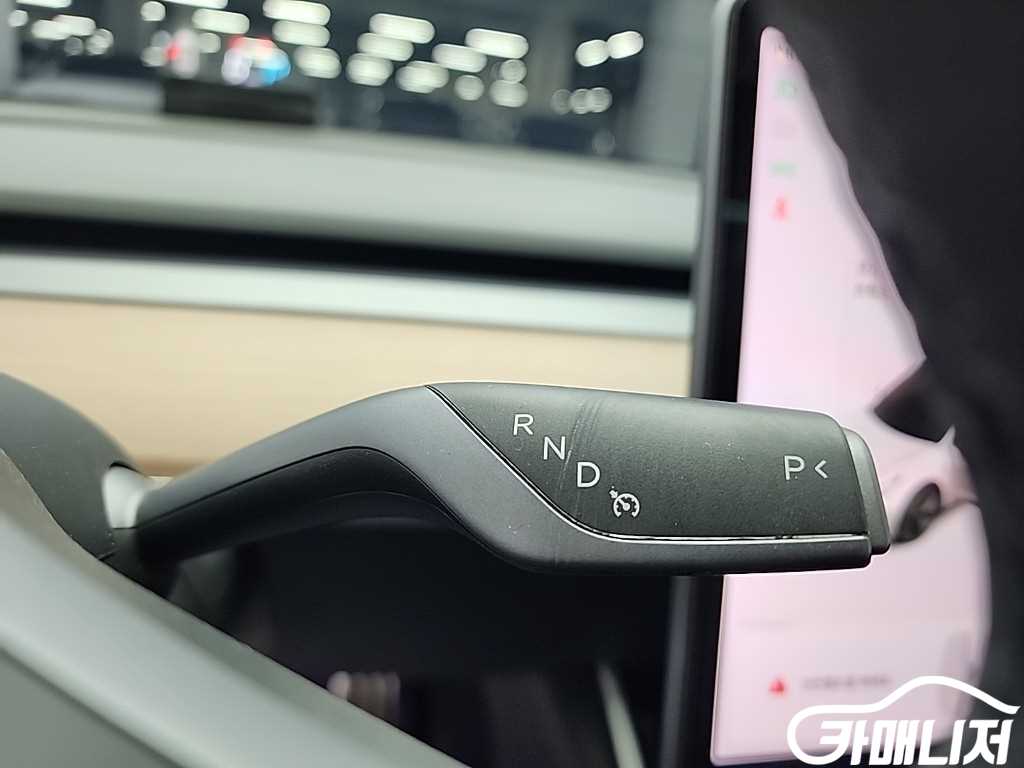 Tesla Model 3 Rong Reinji thumbnail 8