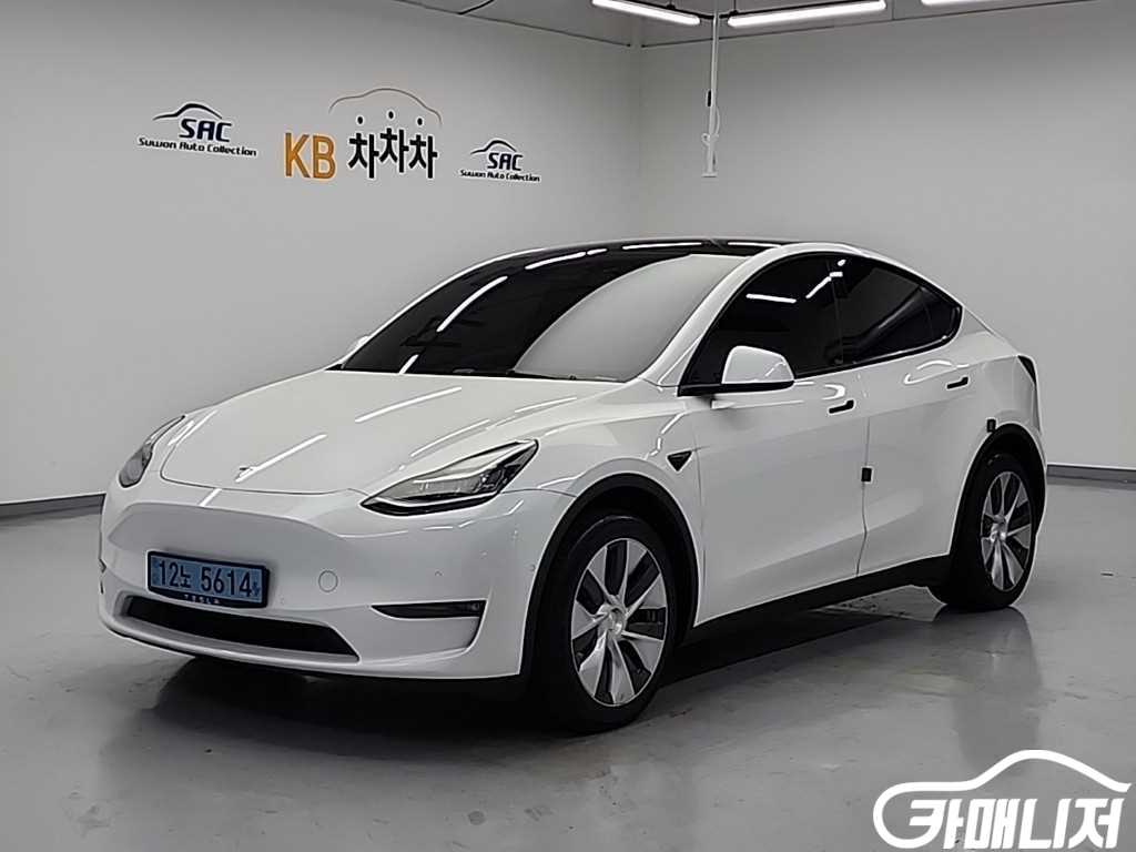 Tesla Model Y Rong Reinji