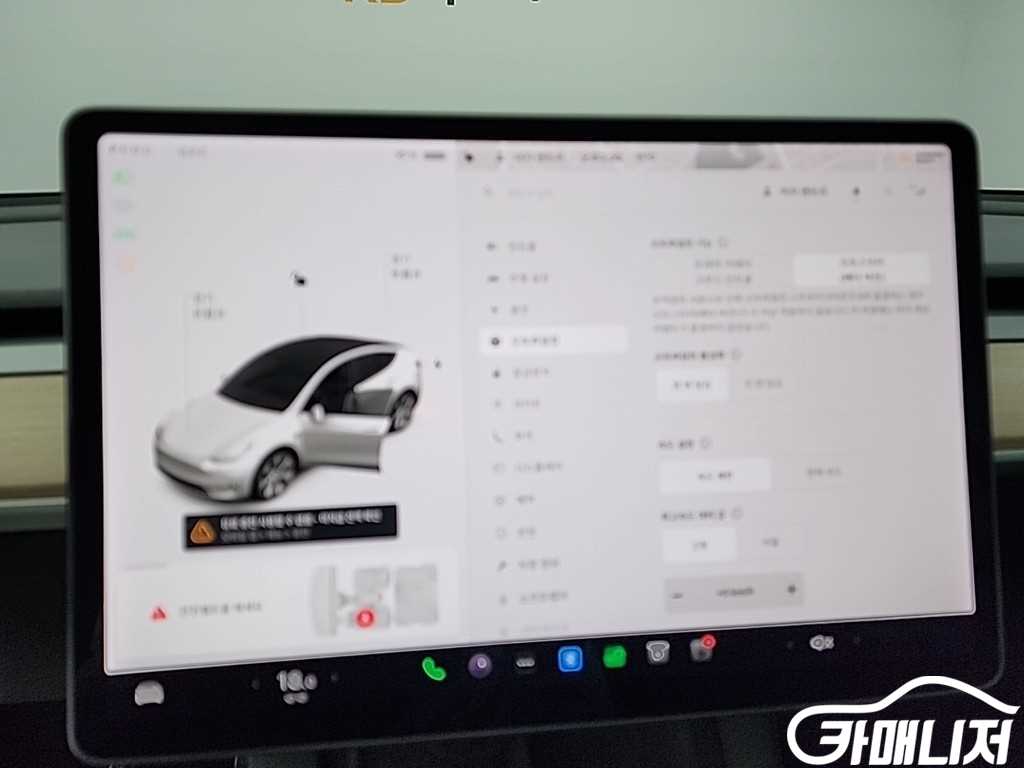Tesla Model Y Rong Reinji thumbnail 15