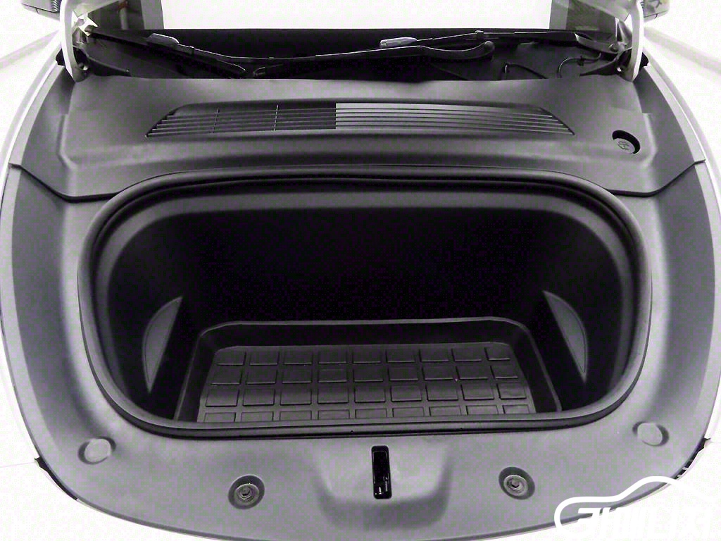 Tesla Model Y Standard Reinji thumbnail 20