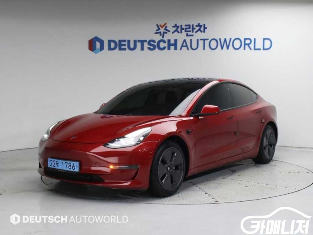 Tesla Model 3 Standard Reinji Peulreoseu