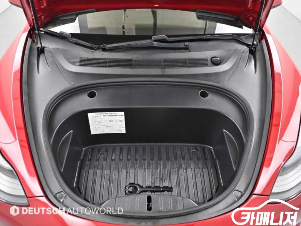 Tesla Model 3 Standard Reinji Peulreoseu thumbnail 6
