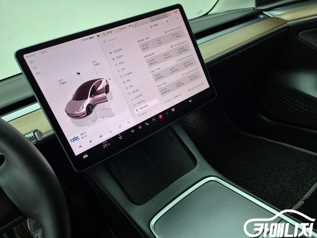 Tesla Model 3 Rong Reinji thumbnail 10