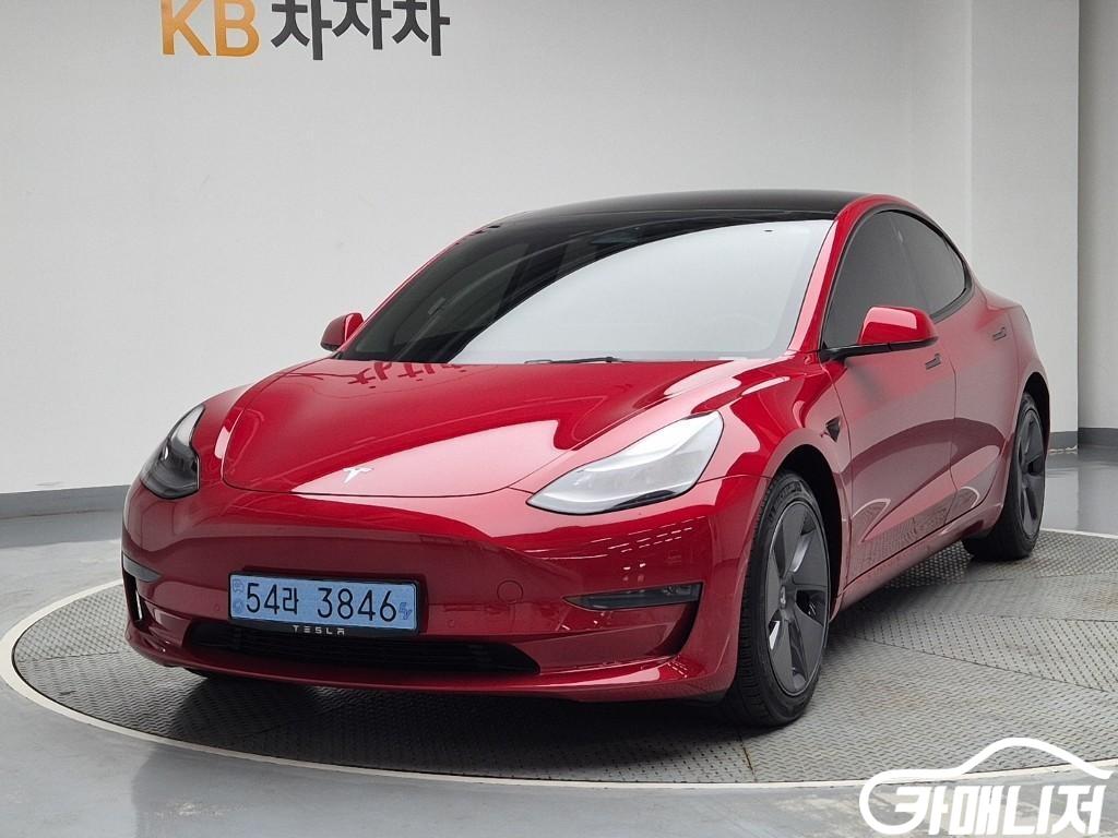 Tesla Model 3 Rong Reinji