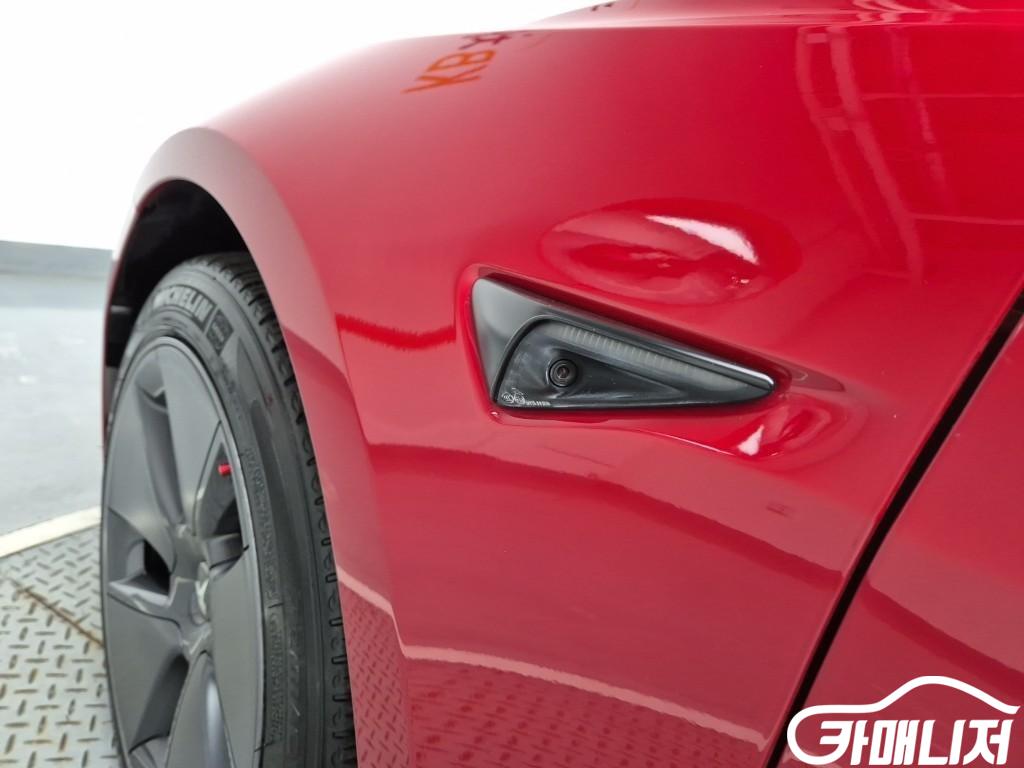 Tesla Model 3 Rong Reinji thumbnail 18