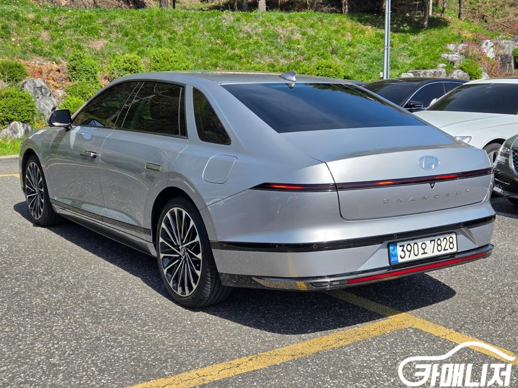 Hyundai Grandeur Grandeur Hybrid Calligraphy thumbnail 4