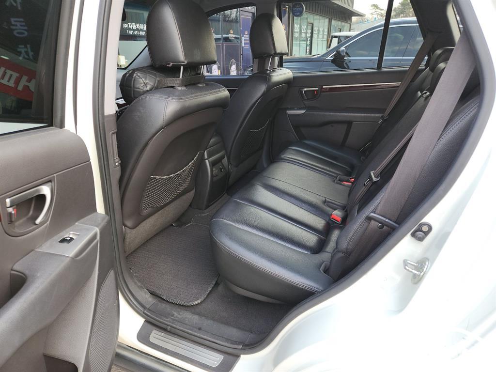 Hyundai Santa Fe Santa Fe Deo Style Diesel 2WD 2.0 MLX thumbnail 14