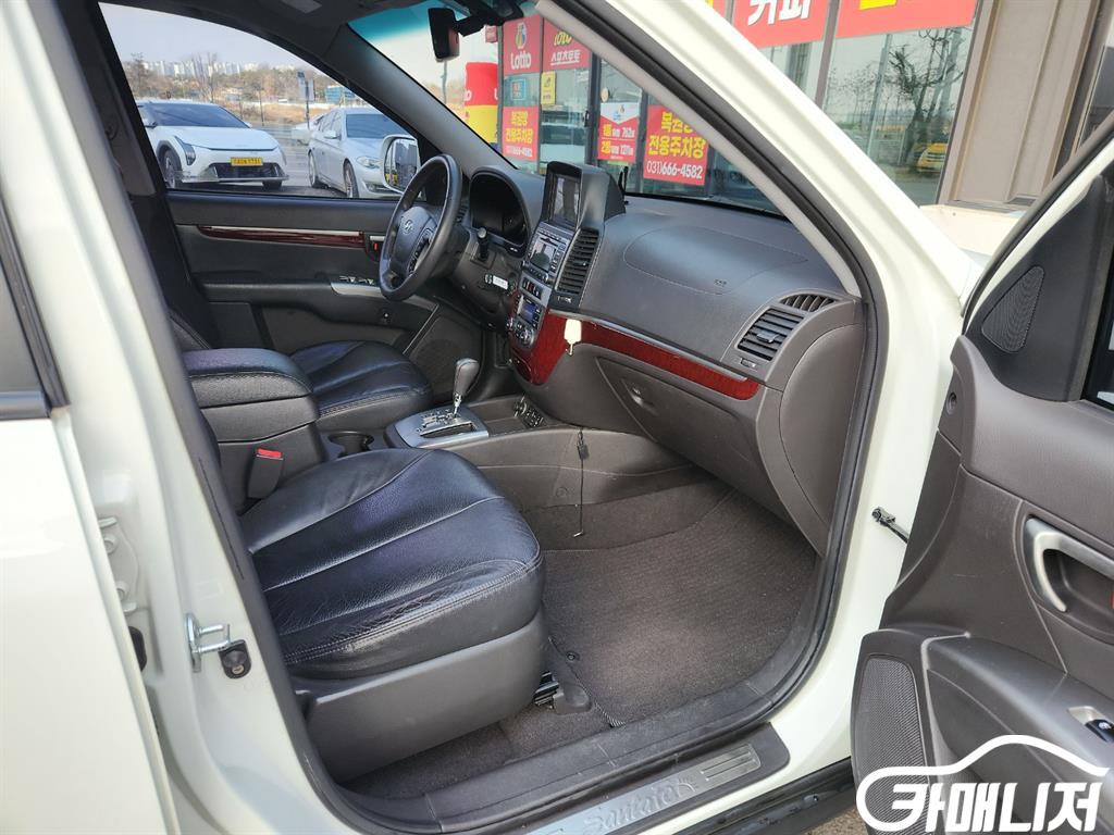 Hyundai Santa Fe Santa Fe Deo Style Diesel 2WD 2.0 MLX thumbnail 15