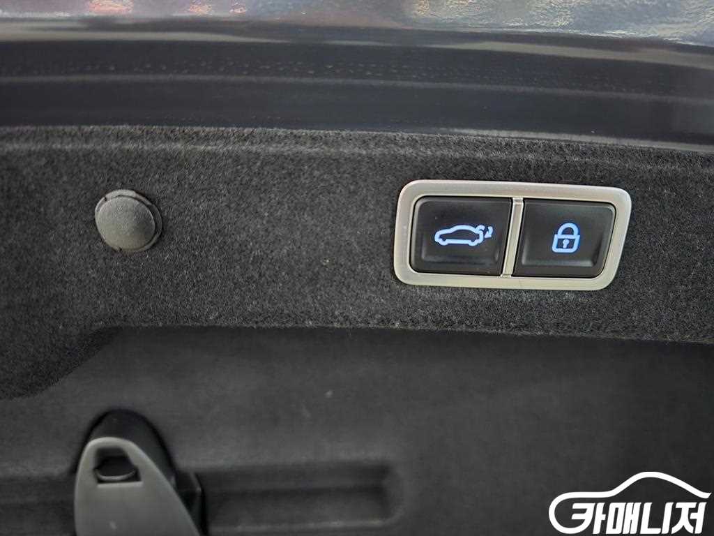 Hyundai Grandeur Gasoline 2.5 2WD thumbnail 16