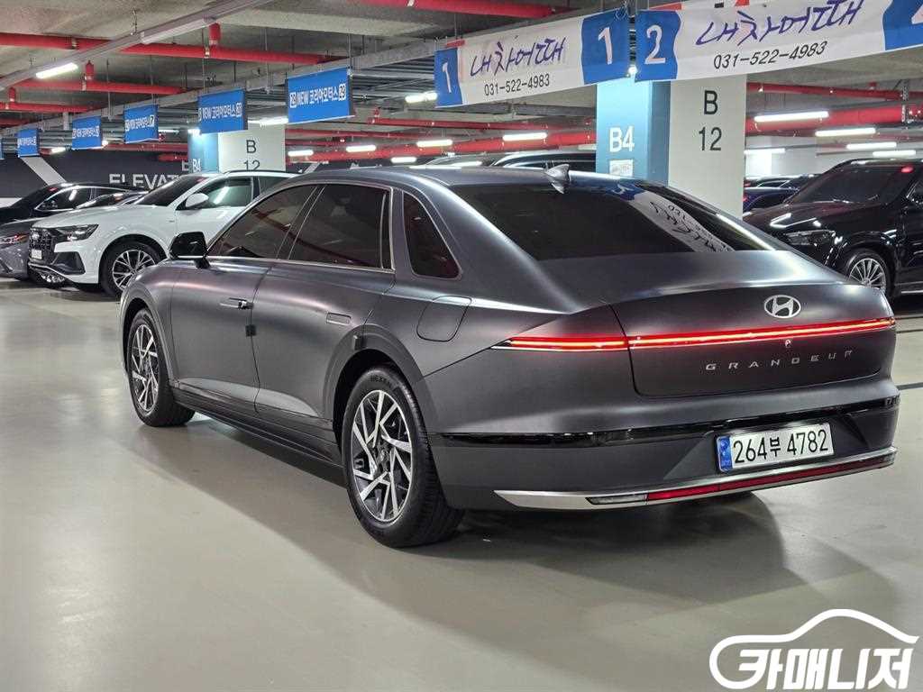 Hyundai Grandeur Gasoline 2.5 2WD thumbnail 4