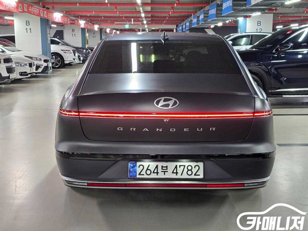 Hyundai Grandeur Gasoline 2.5 2WD thumbnail 5