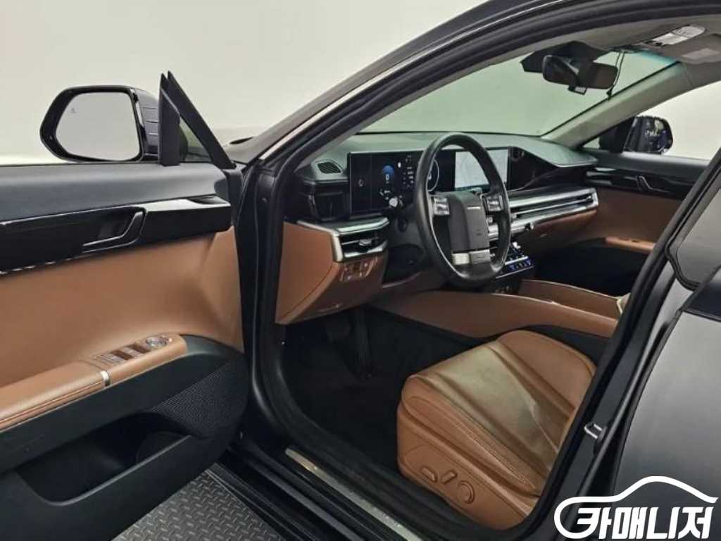 Hyundai Grandeur Gasoline 2.5 2WD thumbnail 6