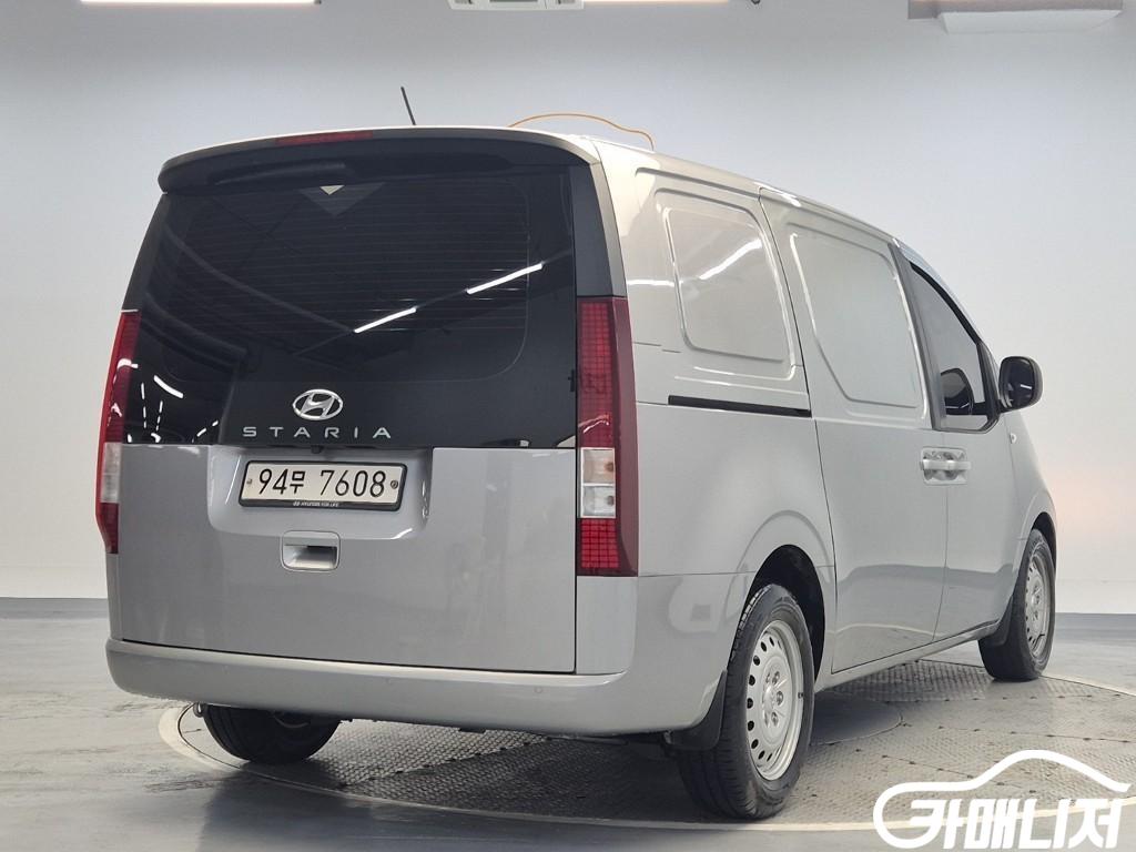 Hyundai Staria 2WD Diesel Cargo Smart thumbnail 4