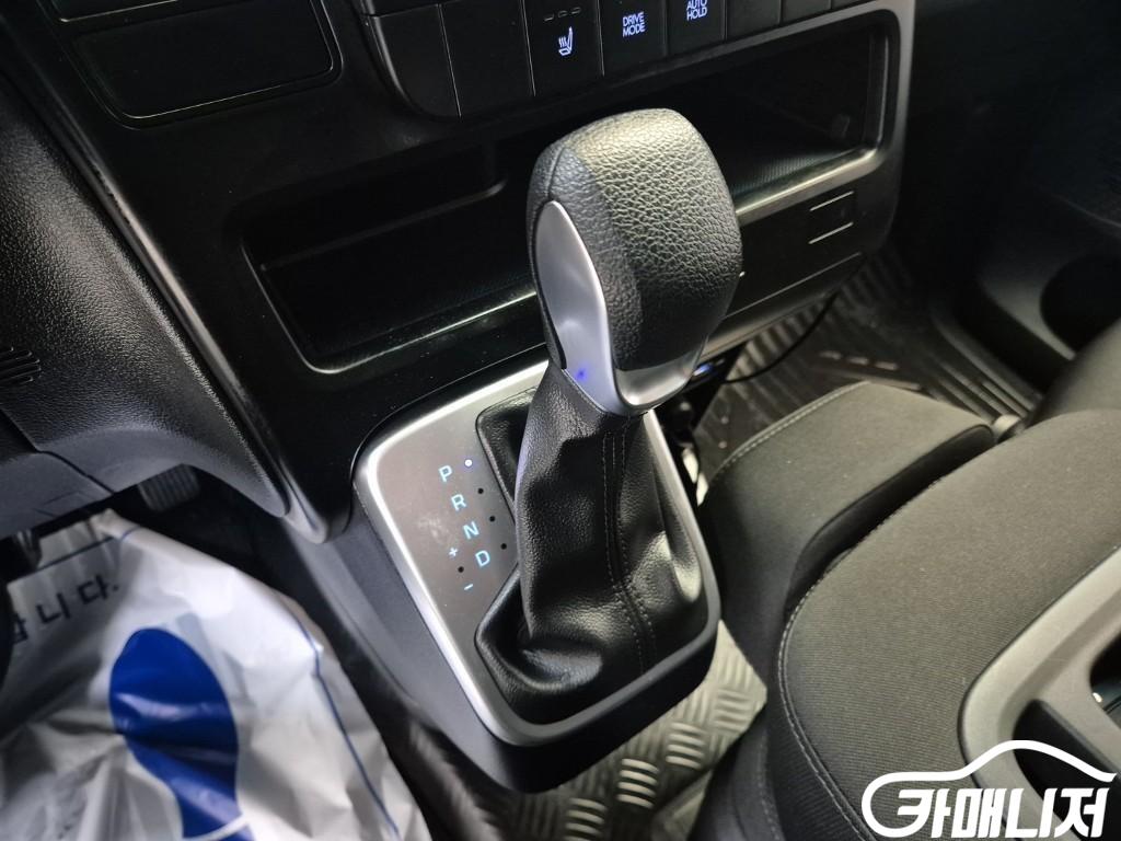 Hyundai Staria 2WD Diesel Cargo Smart thumbnail 8