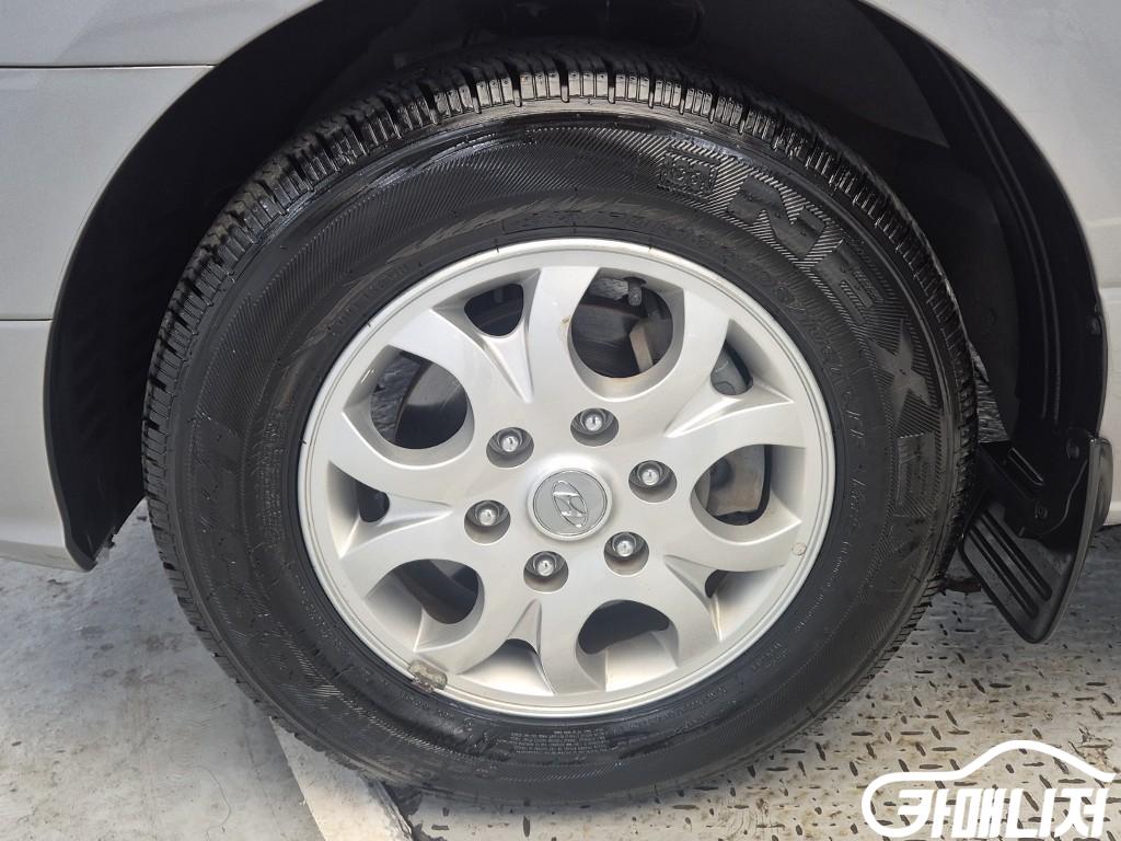 Hyundai Starex Grand Starex 12-Seater Wagon thumbnail 17