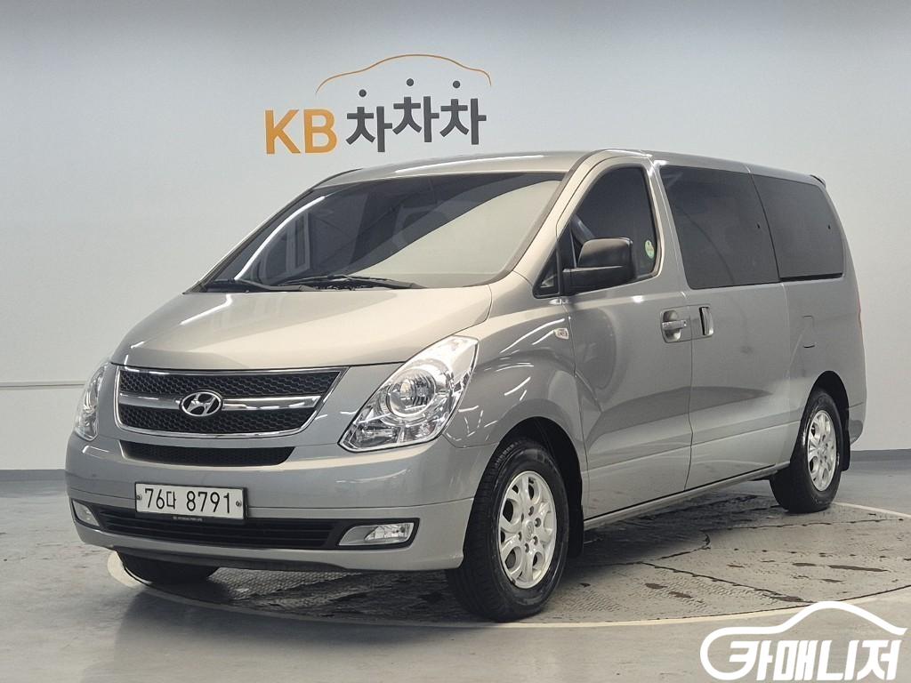 Hyundai Starex Grand Starex 12-Seater Wagon thumbnail 2