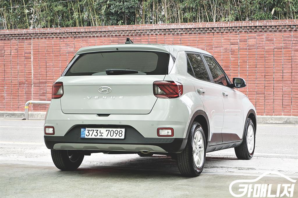 Hyundai Venue BeNew 1.6 Premium thumbnail 3