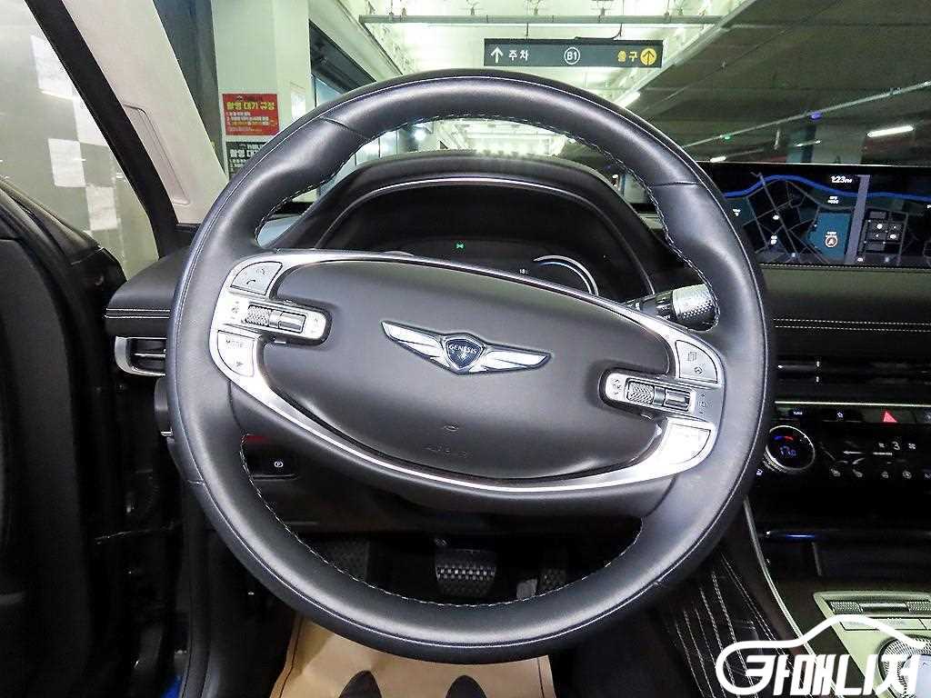 Genesis GV80 Diesel 3.0 AWD thumbnail 8