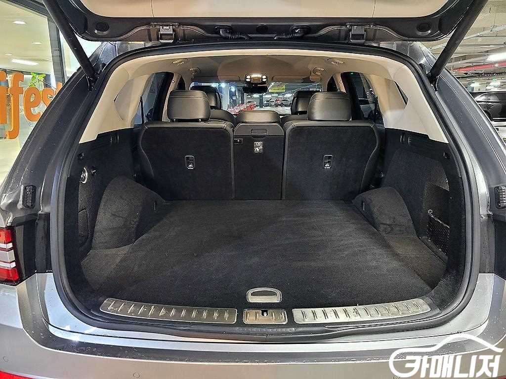 Genesis GV80 Gasoline 2.5T AWD thumbnail 17