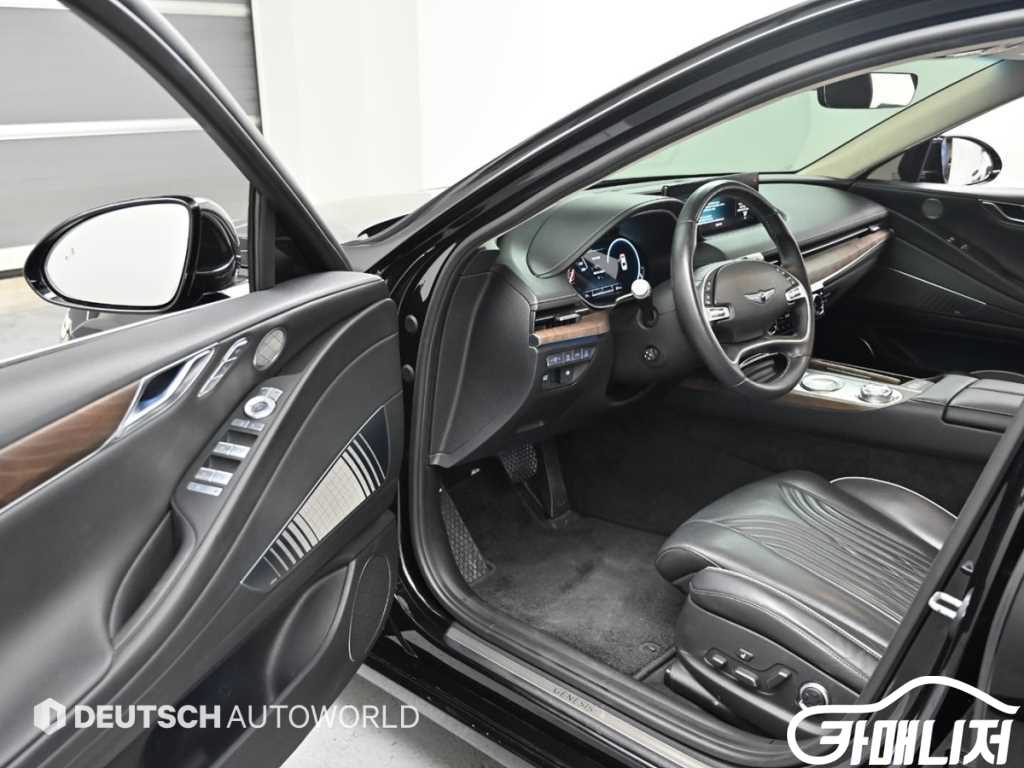 Genesis G80 2.5 Gasoline Turbo AWD thumbnail 11